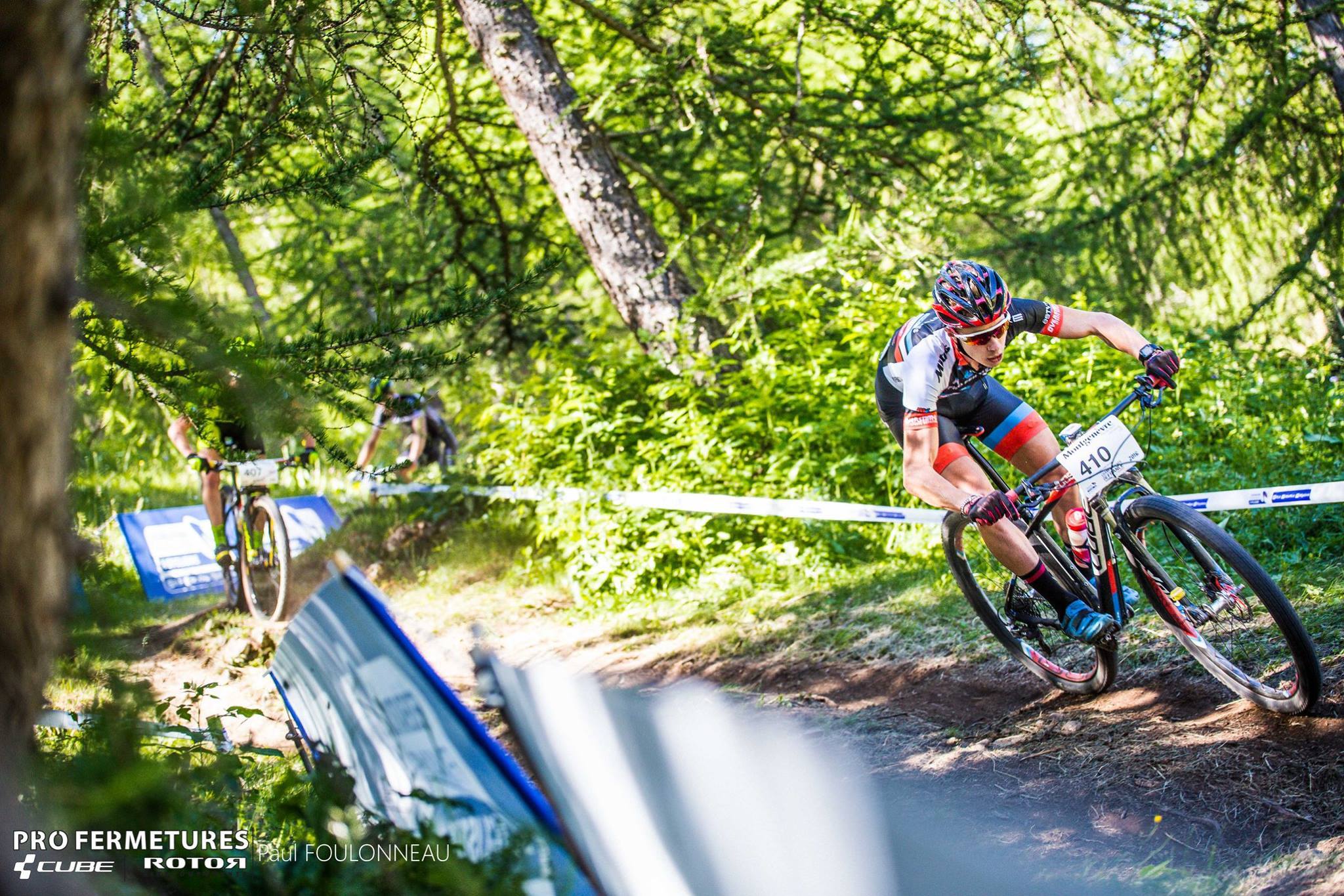 Maxime Loret, imperturbable, file vers la 5ème place des Championnats de France au guidon de son Cube Elite C:68. © Paul Foulonneau | Grip Grab Media Crew