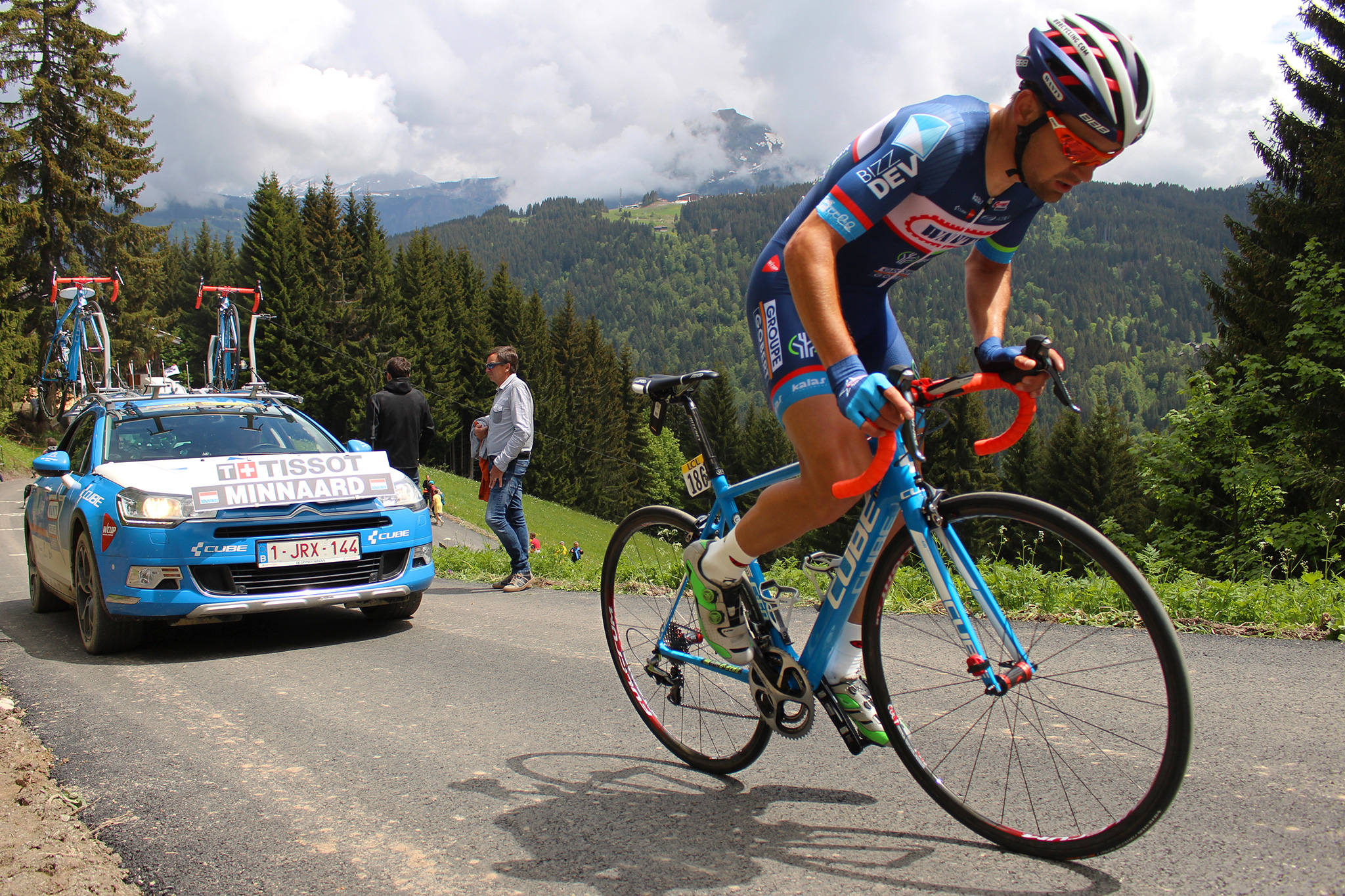 Marco Minnaard termine la grimpée en 13' 54''.