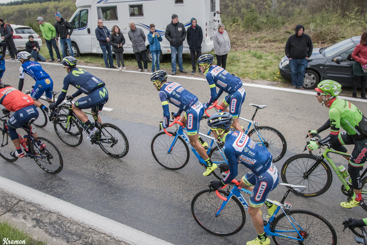 La formation Wanty-Groupe Gobert aux avant-postes pour défendre son leader Marco Minnaard. © Kramon