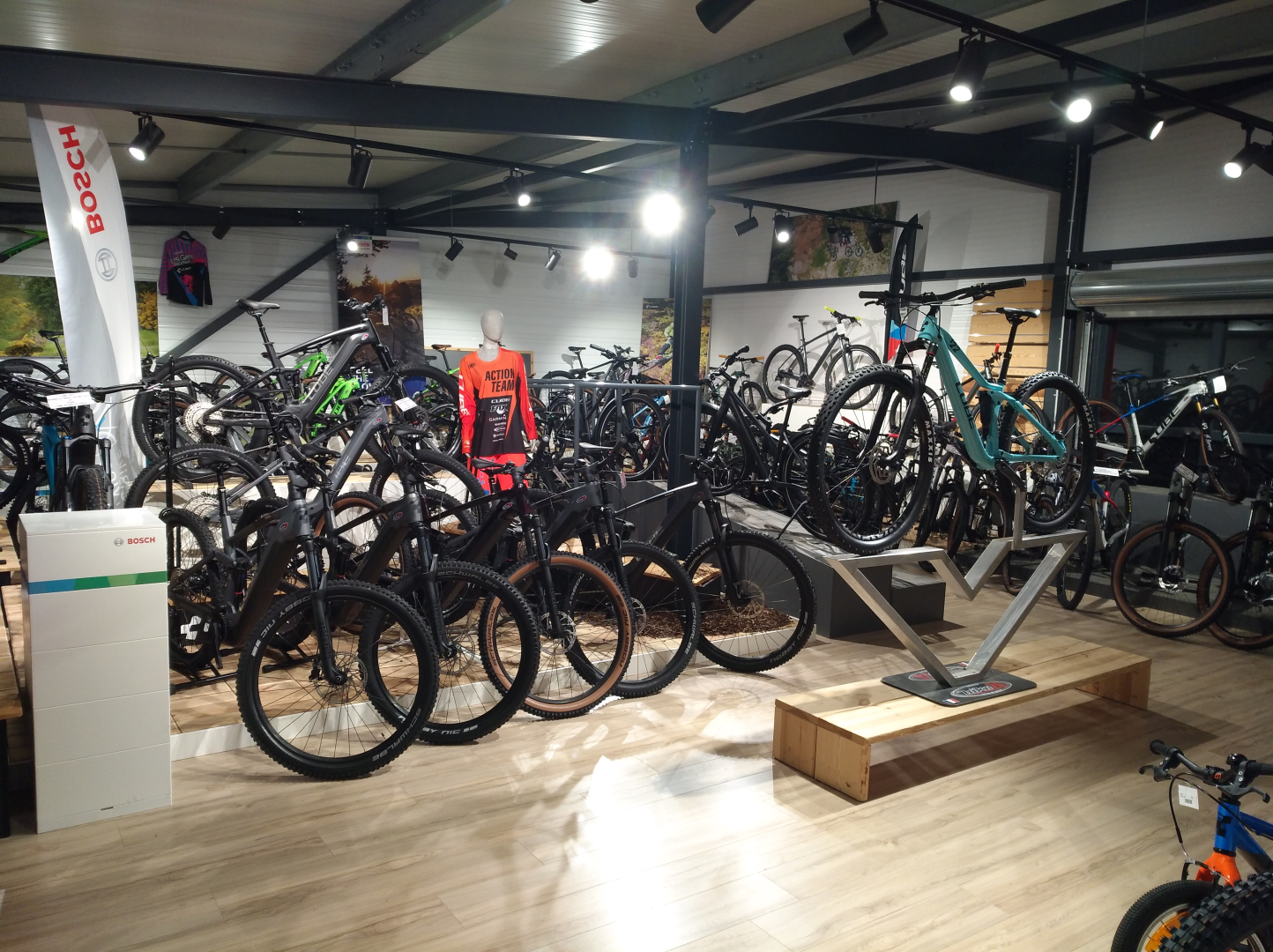 Photo du magasin CUBE STORE VALENCE - BIKE 26